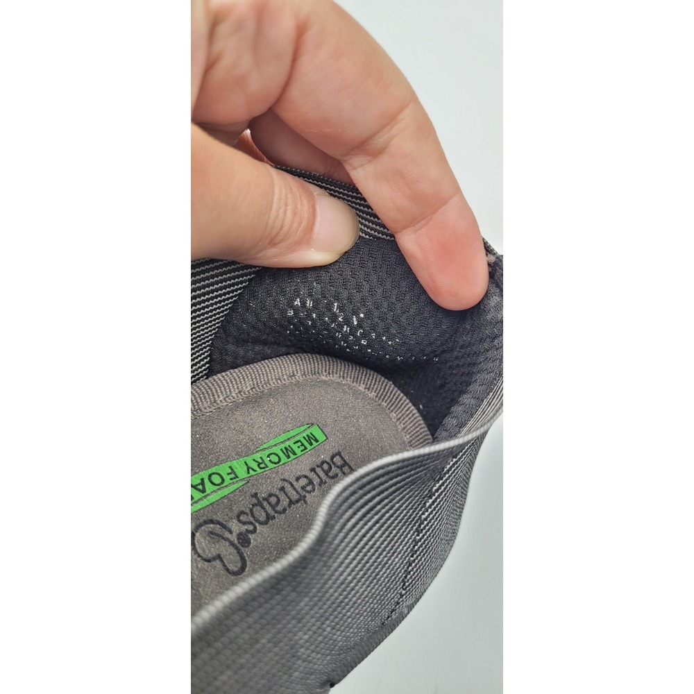 BareTraps Kami Women's Slip On Sandals Size 7.5 Gray Black Elastic Comfort Flats - Picture 9 of 11